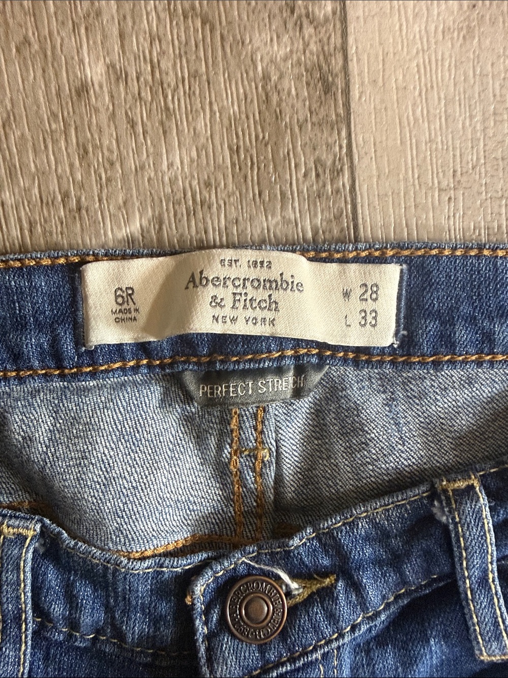 Abercrombie & Fitch Women’s Light Blue Perfect Stretch Jeans